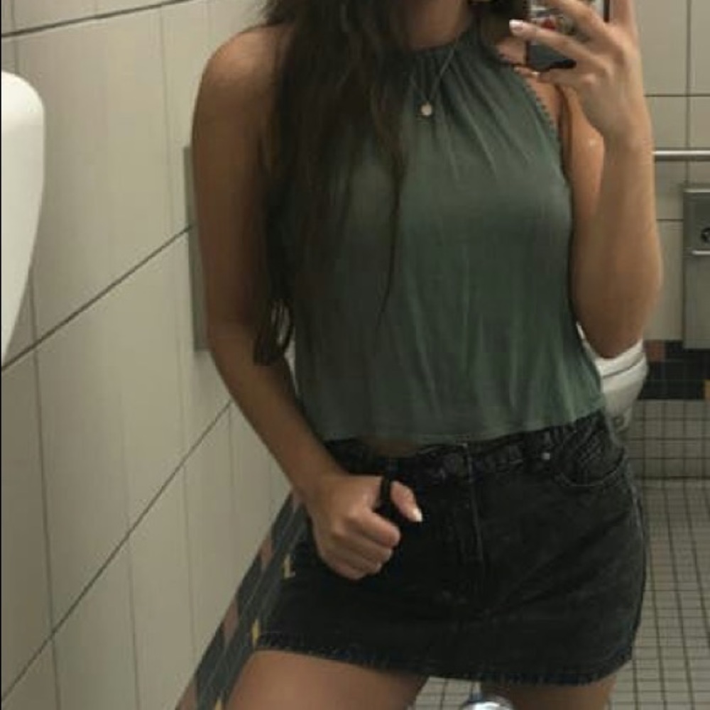 🍀Olive green Tank top☘️